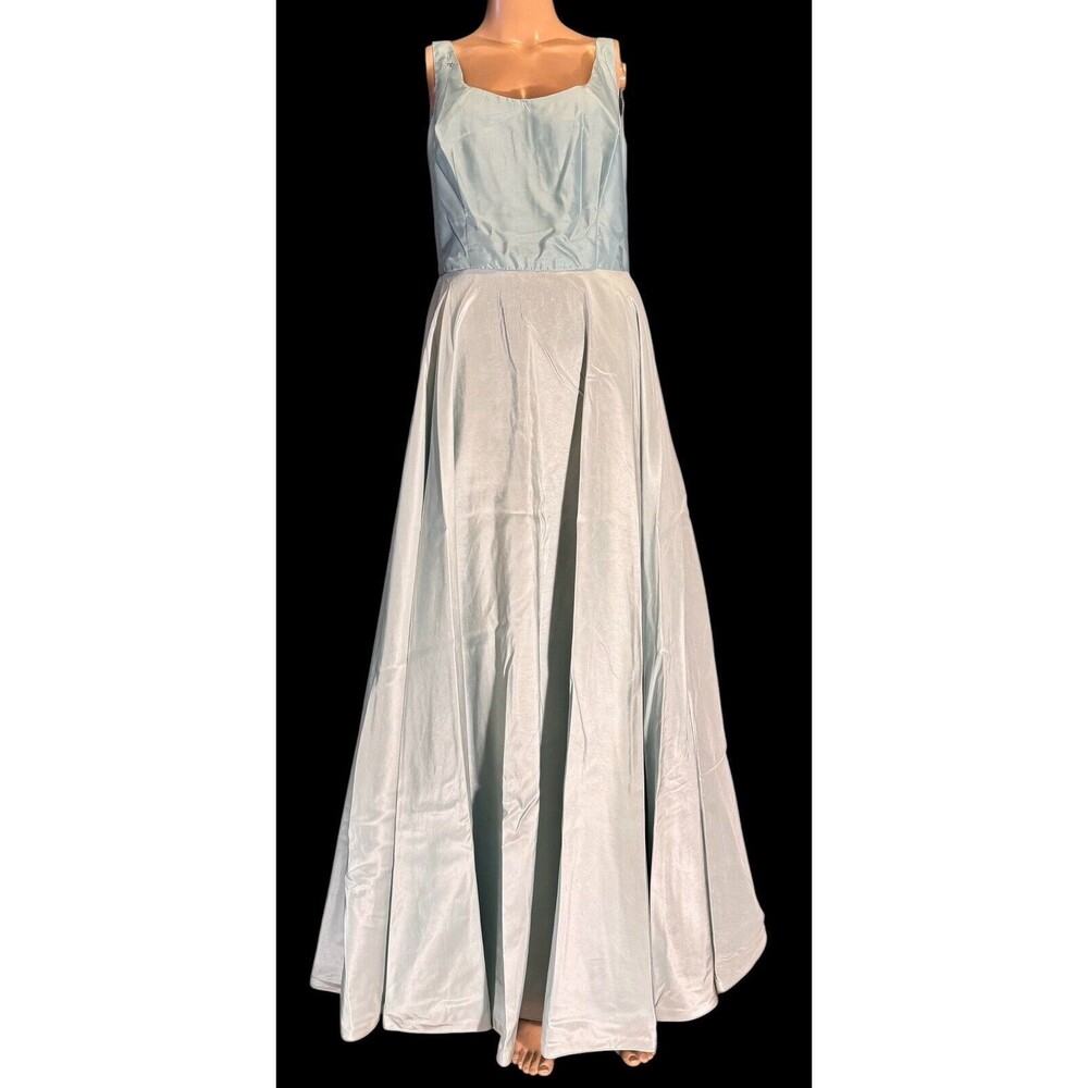 Victoria Royale Ltd. Size 12 Beaded baby Blue Evening Gown 100% silk 2pc - Picture 4 of 16